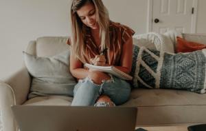 How to Use CRM Software Effectively: A Guide